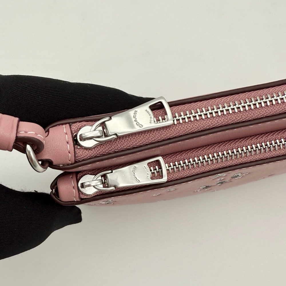 Coach Double Zip Wallet With Star Print Dusty Pink - Picture 9 of 13